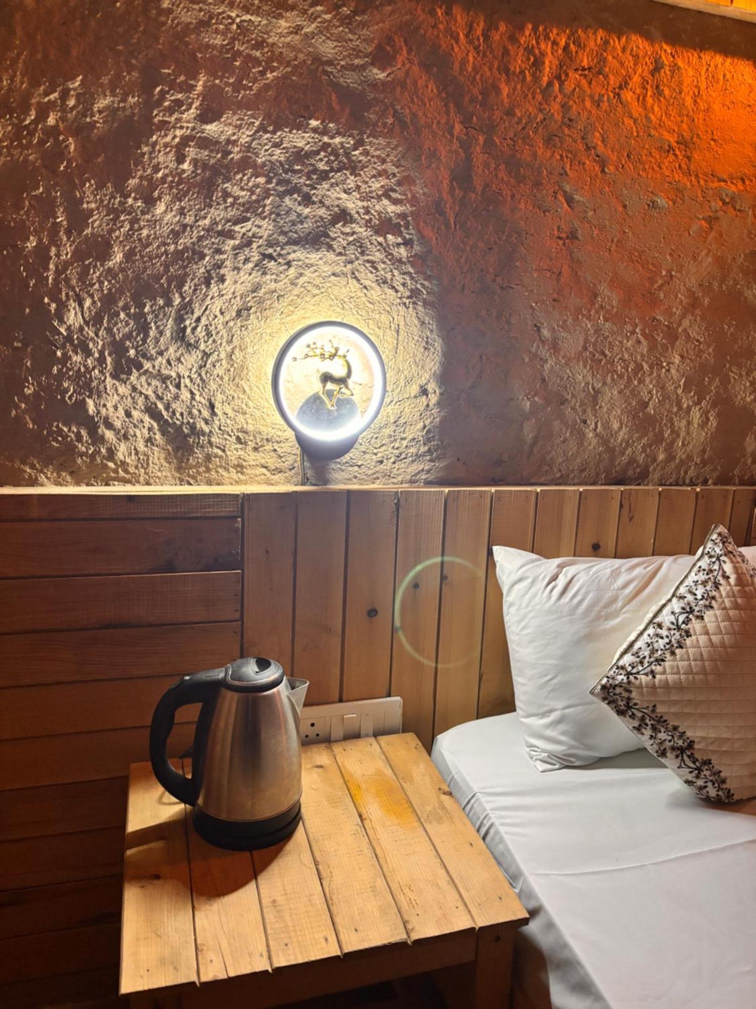The Cozy Cabin, Jibhi Banjār Екстериор снимка